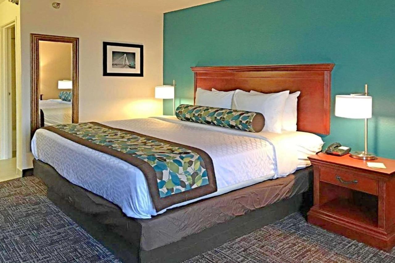 Rodeway Inn & Suites O'Fallon Eksteriør bilde