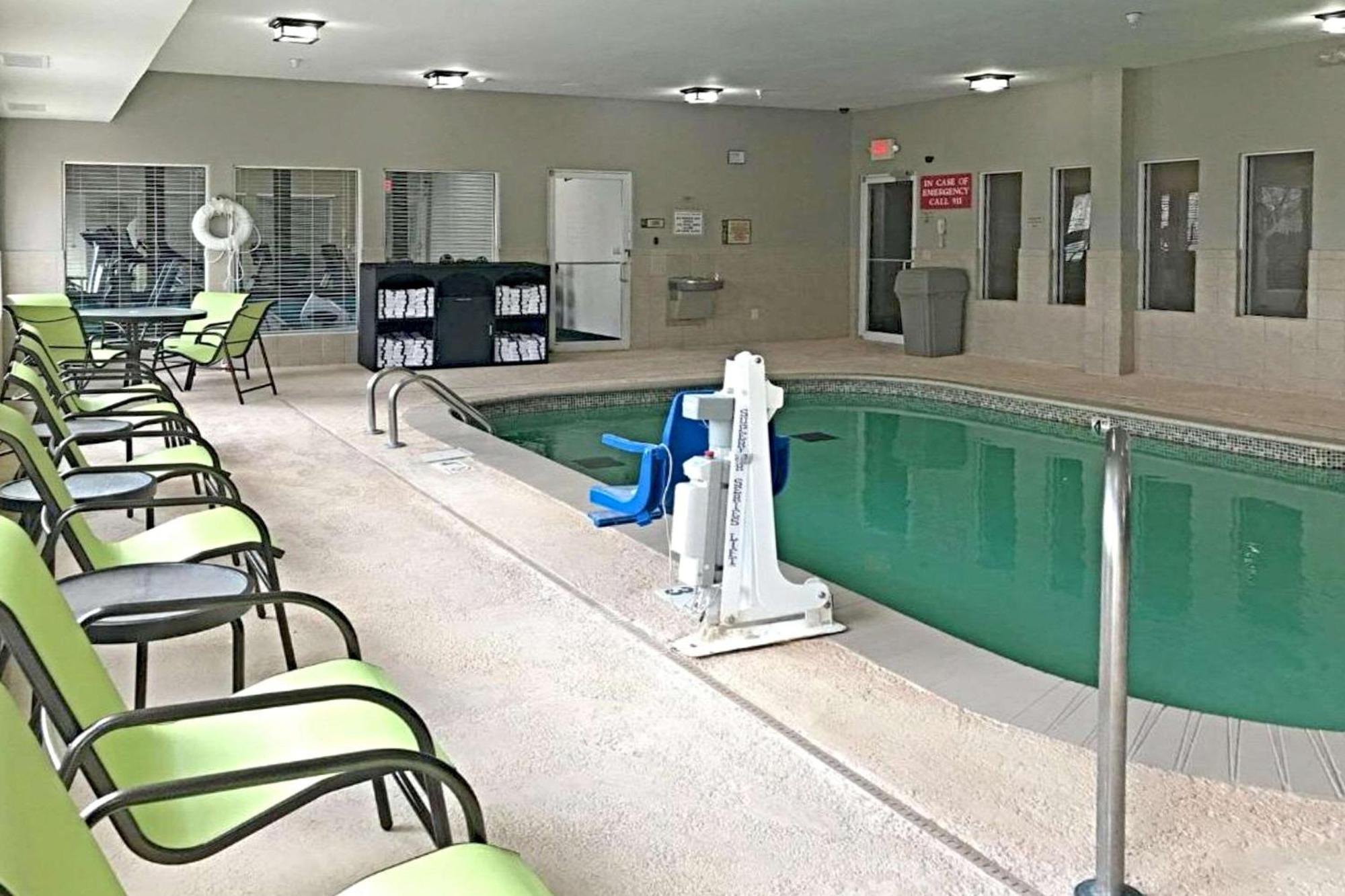 Rodeway Inn & Suites O'Fallon Eksteriør bilde