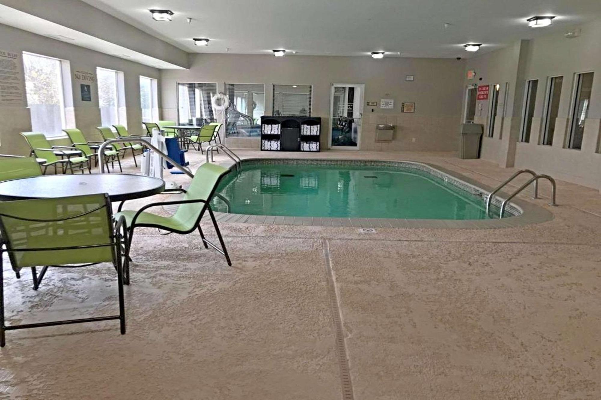 Rodeway Inn & Suites O'Fallon Eksteriør bilde